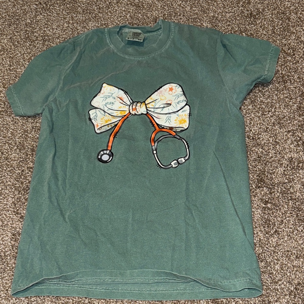 Green comfort colors nursing T-Shirt with Bow and Stethoscope
